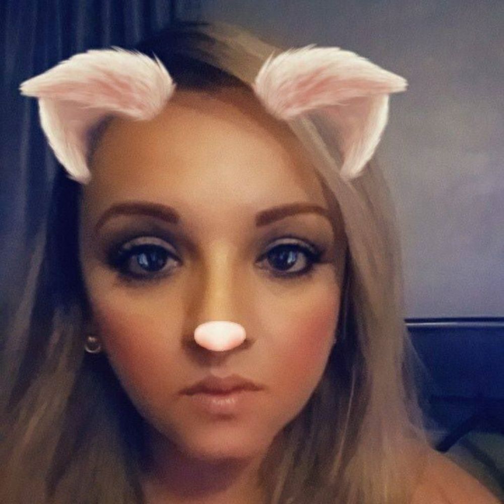 Meet your Posher, Elisa